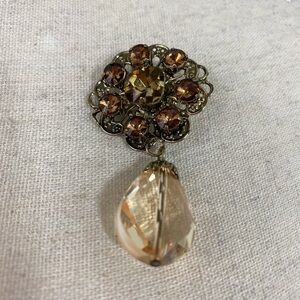 Vintage Brooch/Pin. Brown Rhine Stones/w Hanging Colorful Crystal.